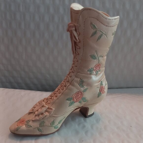 Just The Right Shoe By Raine Victorian Wedding Boot Mini Figurine 25088 - Picture 1 of 10